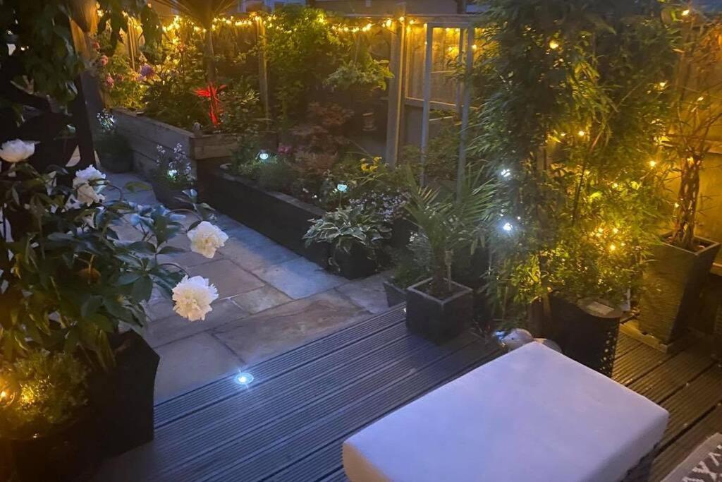 Secret Gem 1 Bed Garden Flat Private Luxury Hot Tub Apartman Bournemouth Kültér fotó