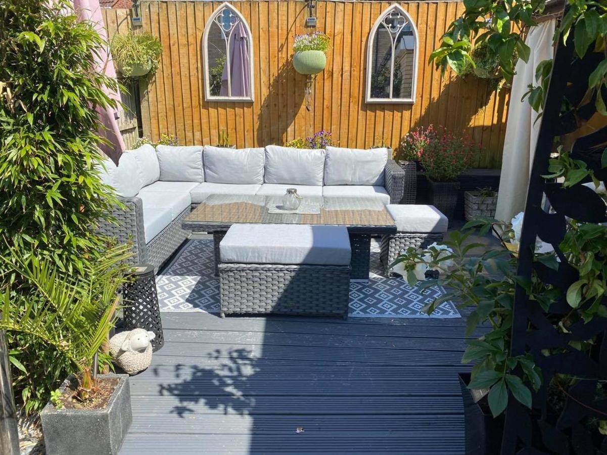 Secret Gem 1 Bed Garden Flat Private Luxury Hot Tub Apartman Bournemouth Kültér fotó