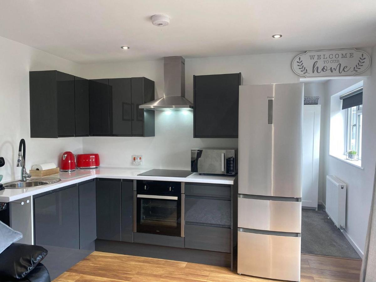 Secret Gem 1 Bed Garden Flat Private Luxury Hot Tub Apartman Bournemouth Kültér fotó