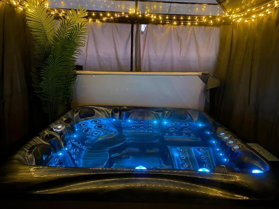 Secret Gem 1 Bed Garden Flat Private Luxury Hot Tub Apartman Bournemouth Kültér fotó