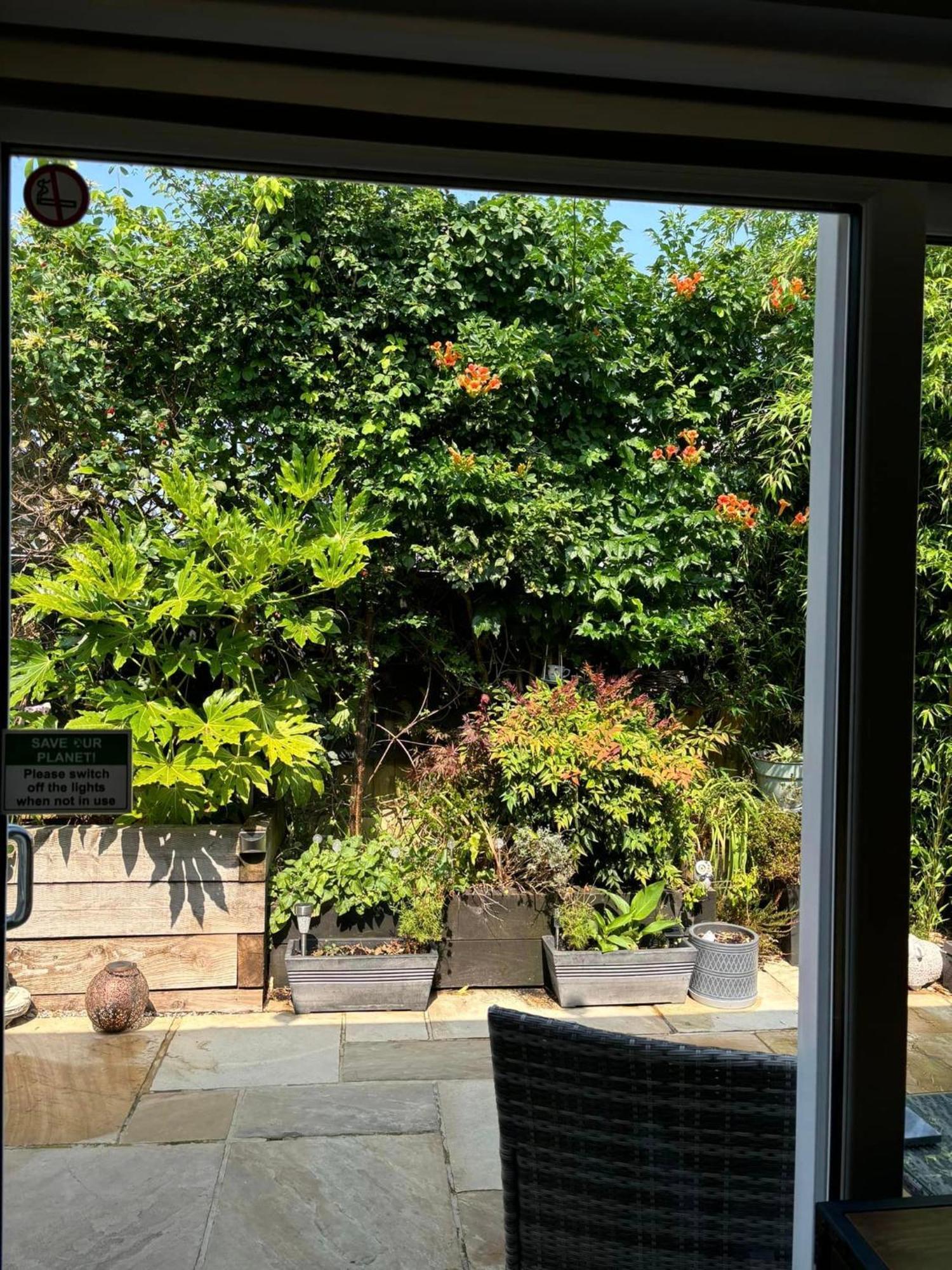 Secret Gem 1 Bed Garden Flat Private Luxury Hot Tub Apartman Bournemouth Kültér fotó